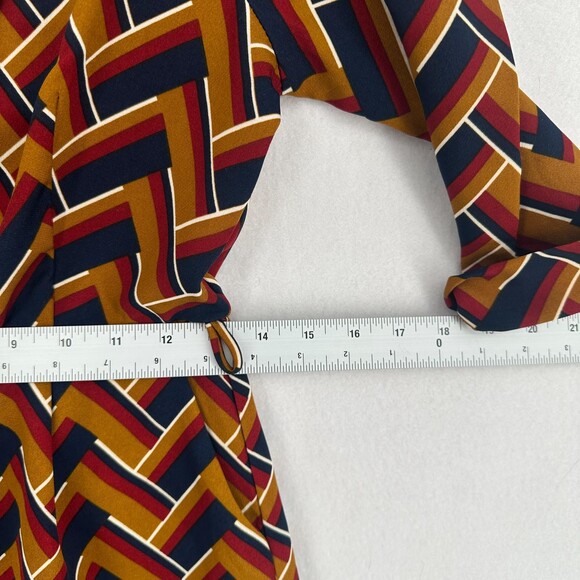 Forever 21 Romper Women Size S Multicolor Short Sleeve Geometric Tie Waist - Picture 14 of 15